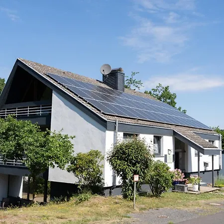 Schoene Aussicht Gruen *